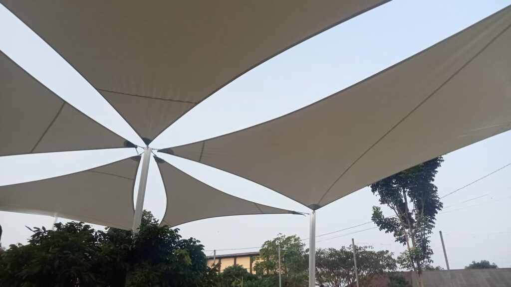 model kanopi membran terfavorit