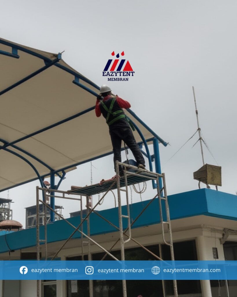 Kanopi Membran Surabaya: Solusi Atap Modern & Estetis (Update Harga 2026)